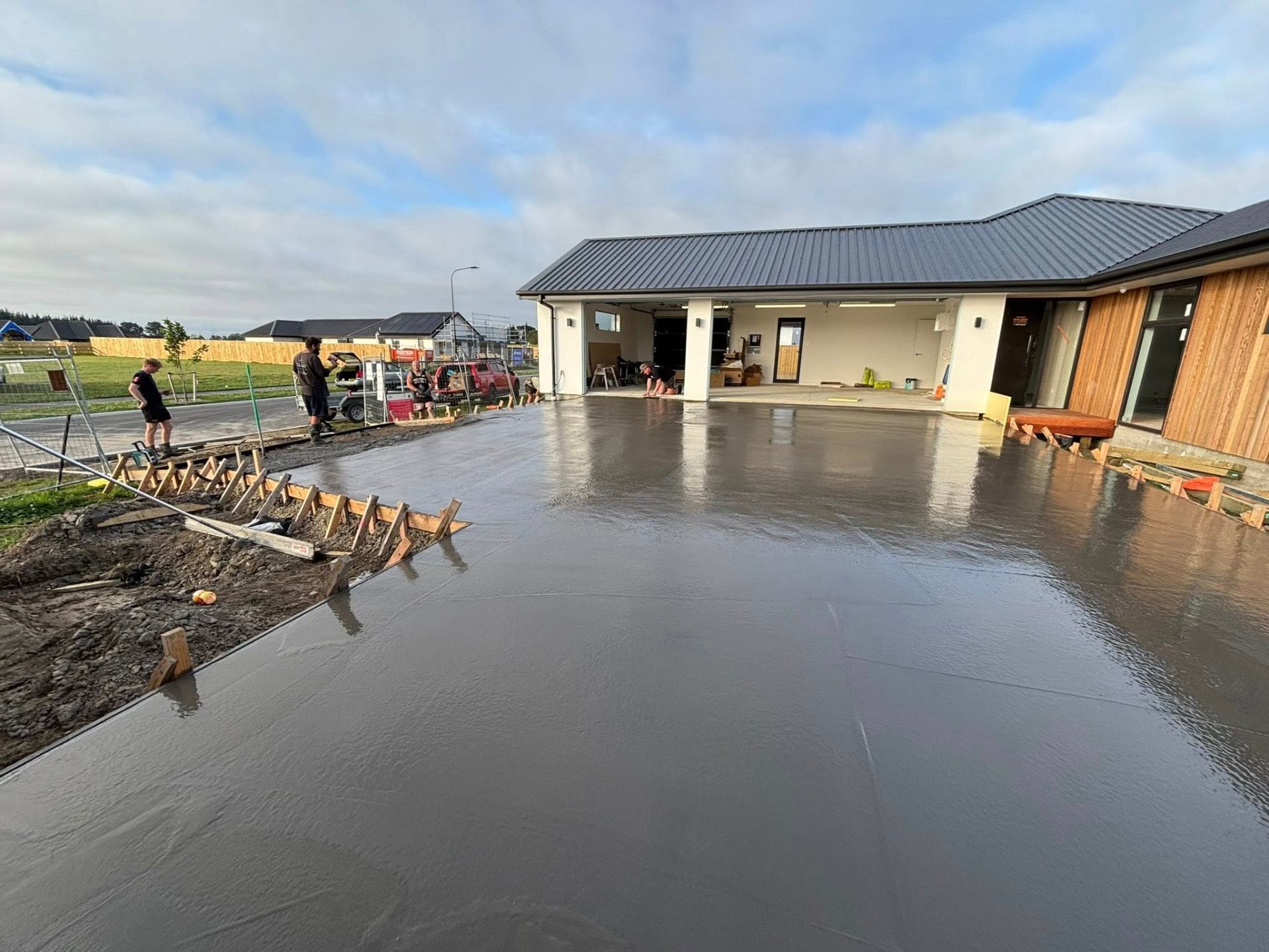 Driveway Pour and Finish